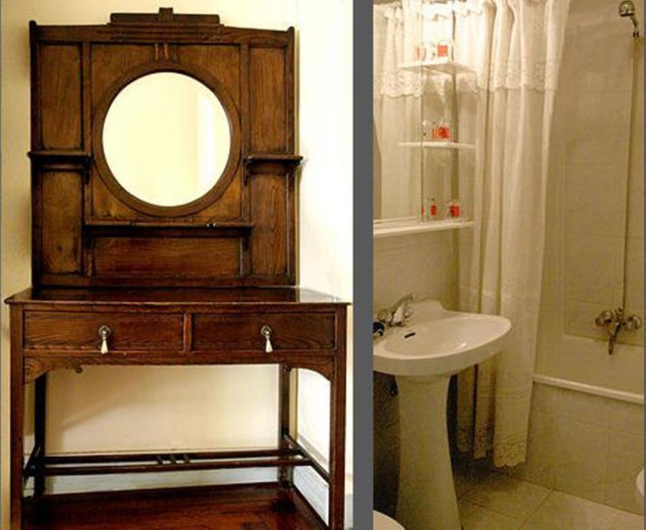 Hostal Delfina Madrid Luaran gambar